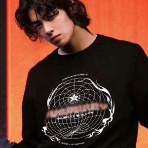 BURBERRY GRAPHIC SWEATSHIRT